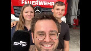 Luana und Niclas mit Fritze Daniel Claus (Quelle: Fritz)